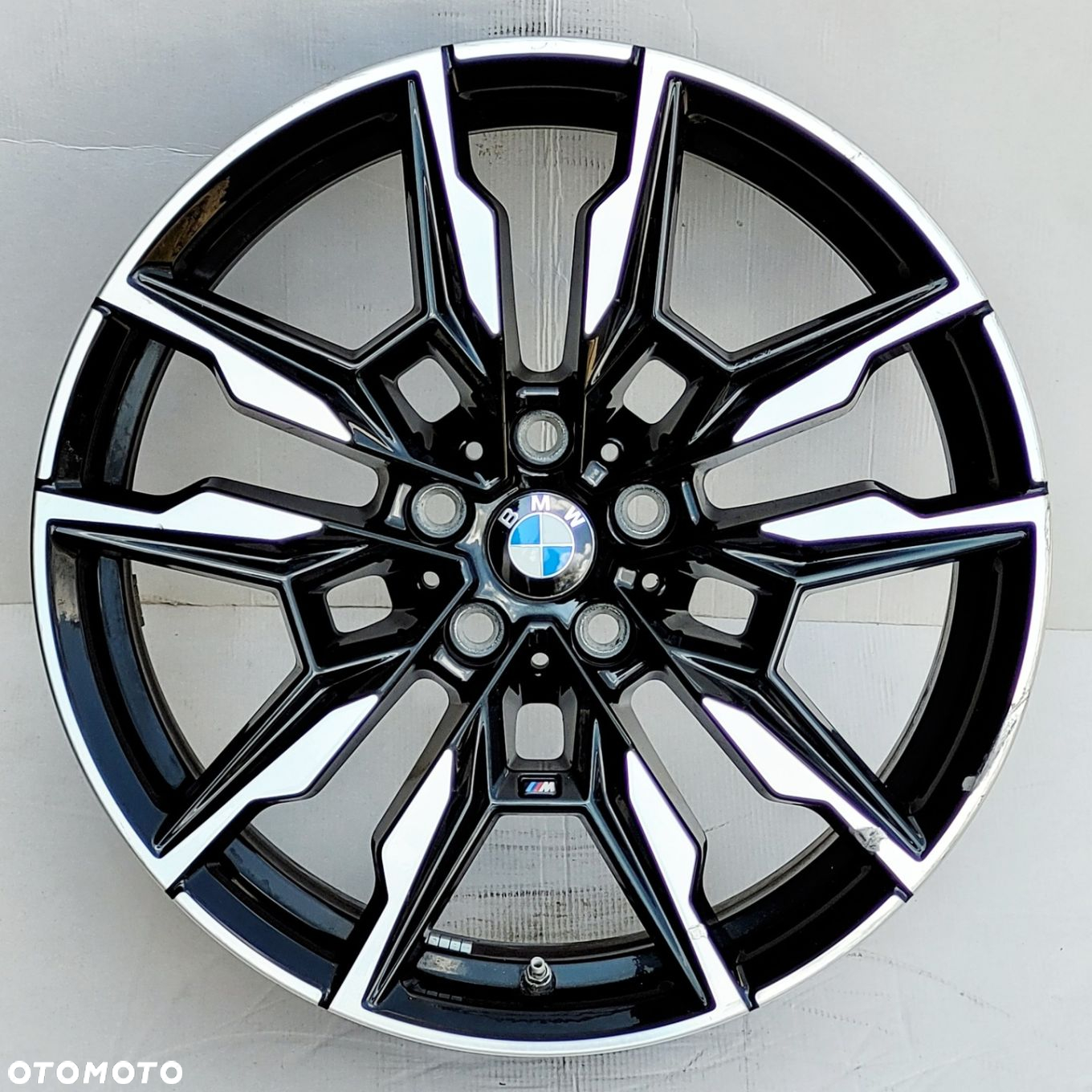 FELGA BMW I4 4 G26 G23 G22 8,5 x 19 et35 OE 8089227 Styling 861M M-Pakiet - 2
