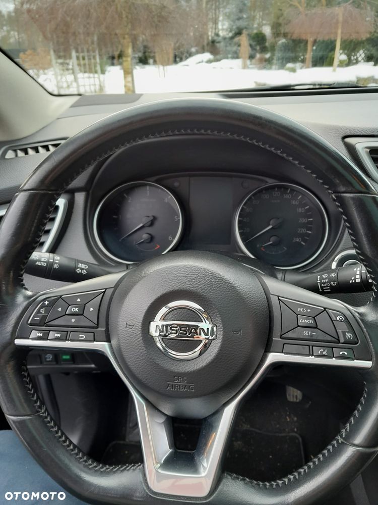 Nissan Qashqai 1.6 DCi Xtronic N-Connecta - 9