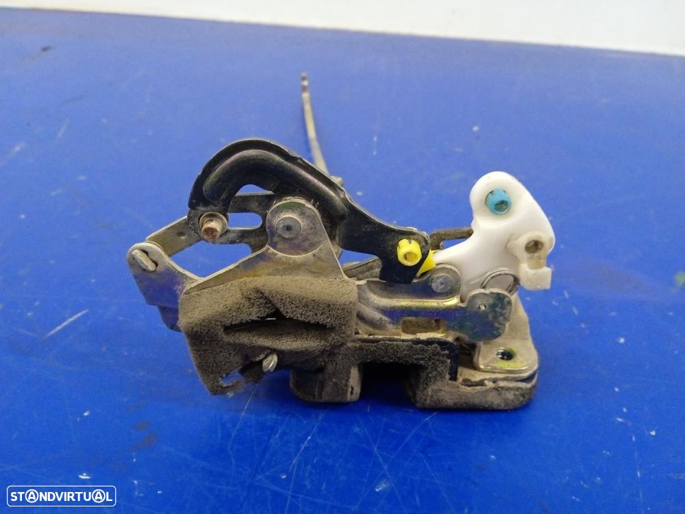 FECHADURA PORTA TRASEIRA DIREITA HYUNDAI ATOS 2001 -G4HC - 4