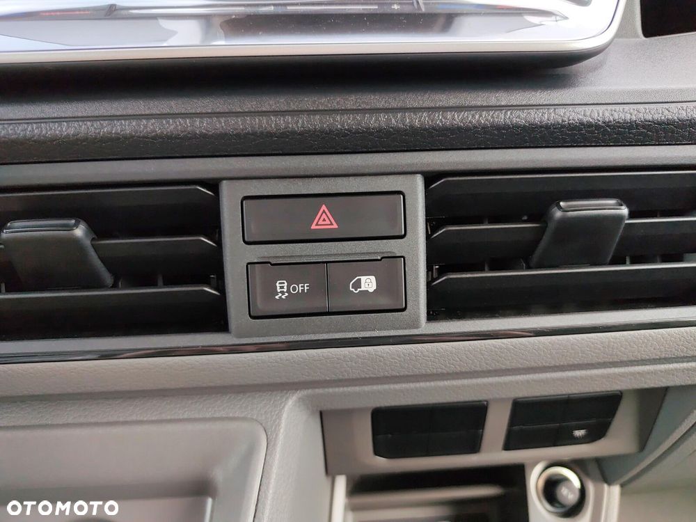 Volkswagen Crafter 35 furgon 177km Automat 3640 - 8