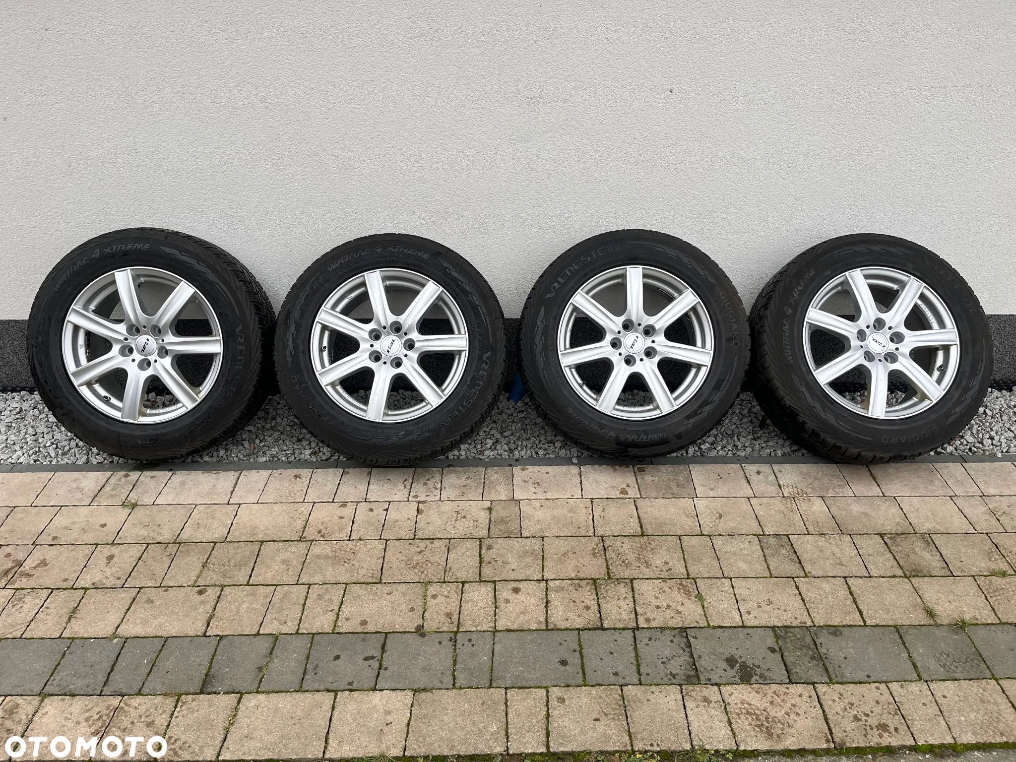 Koła Felgi Rial 7,5 J x17 5x114,3 - 1