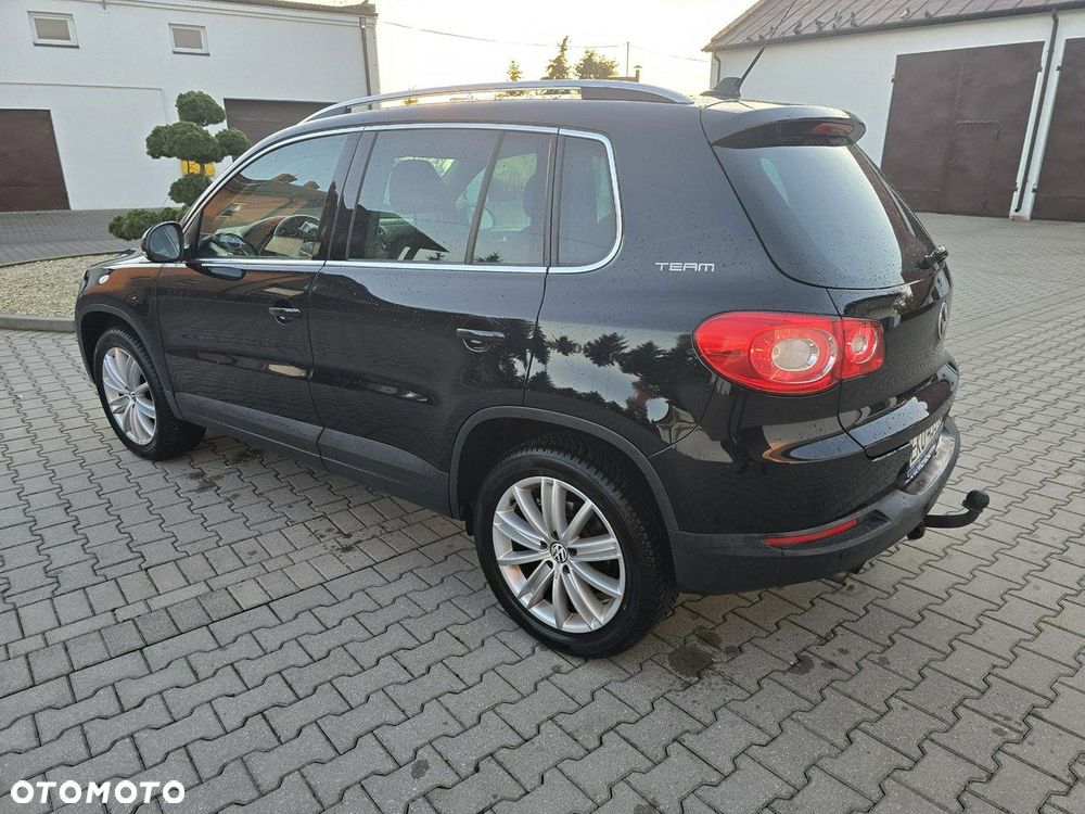 Volkswagen Tiguan - 10