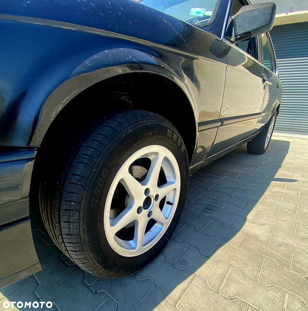 BMW Seria 3 316i Touring - 16