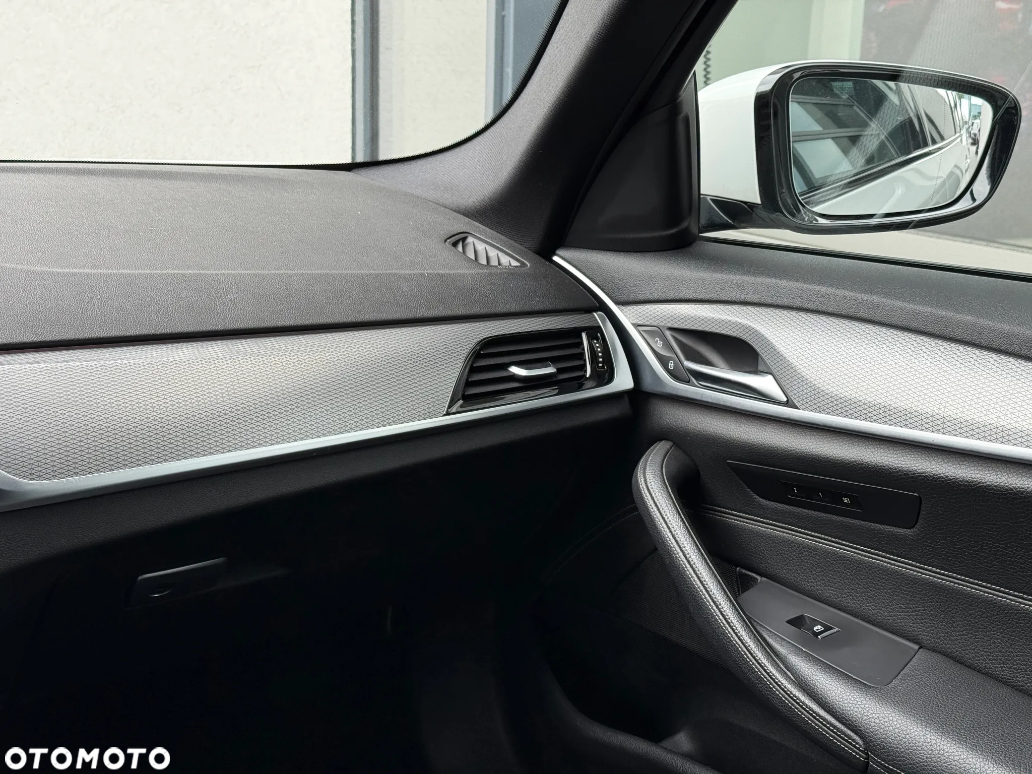 BMW Seria 5 520d Touring Sport Line - 20
