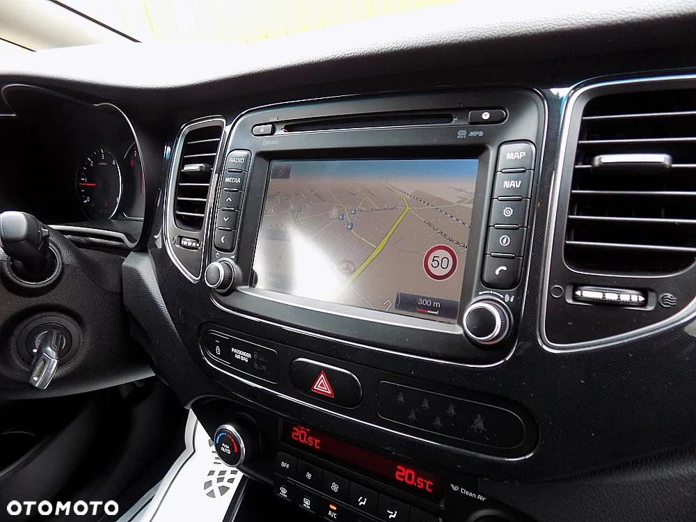 Kia Carens 1.7 CRDi M 7os - 18