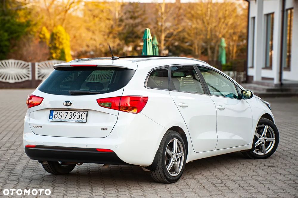 Kia Ceed 1.6 CRDi L Business Line - 4