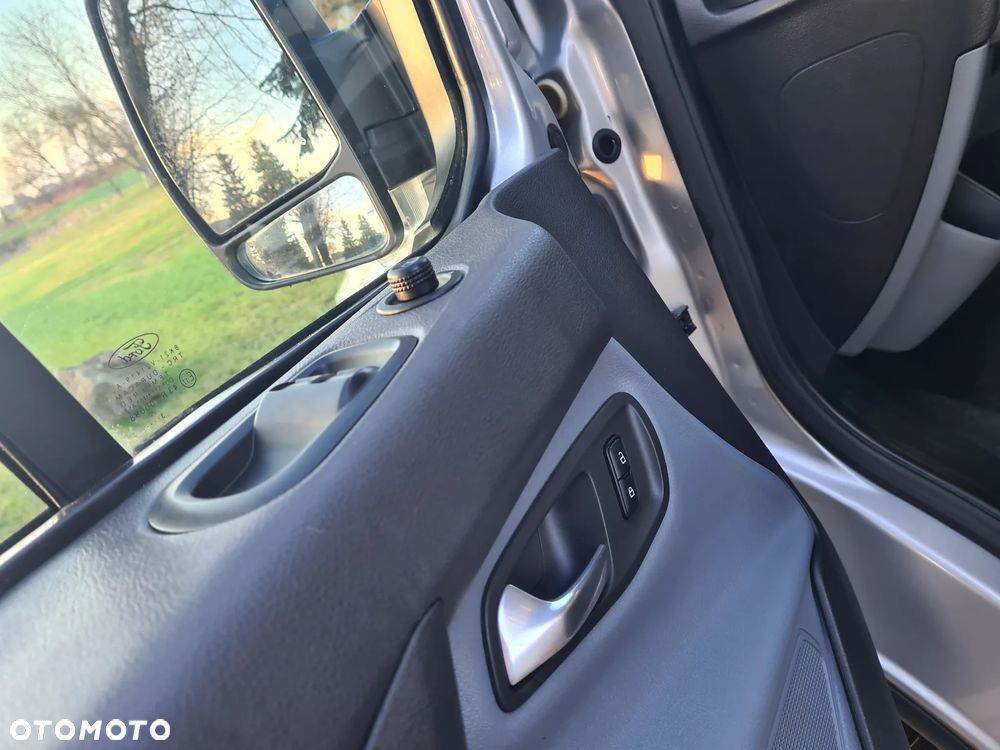 Ford TRANSIT CUSTOM - 7