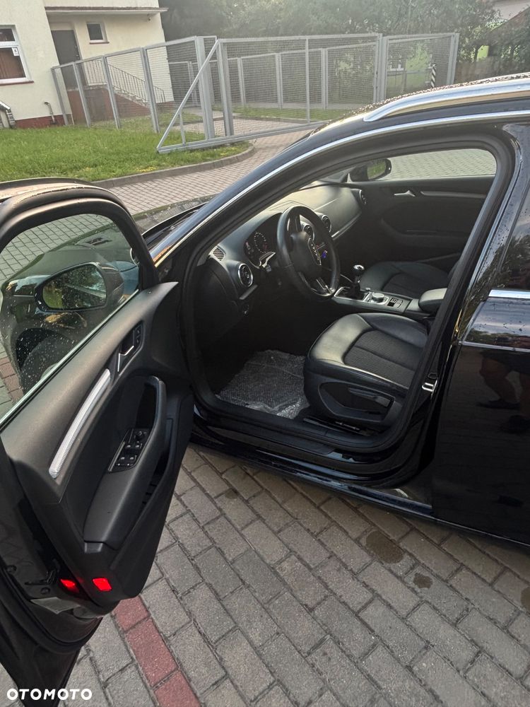 Audi A3 Sportback 1.6 TDI Attraction - 9