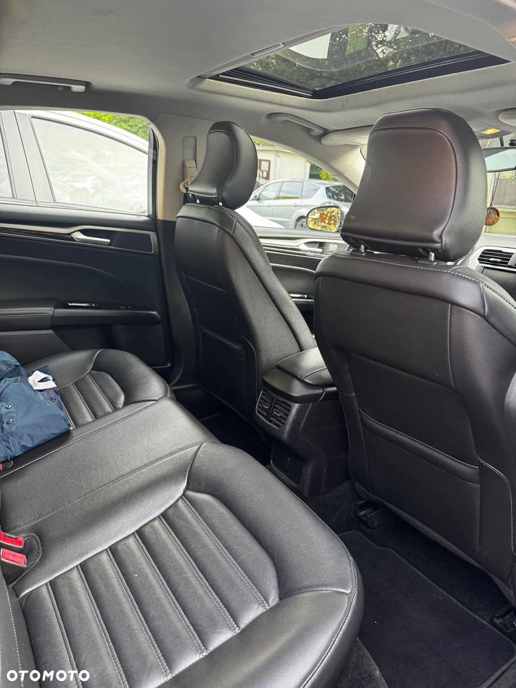 Ford Fusion 2.0 EcoBoost Titanium - 10