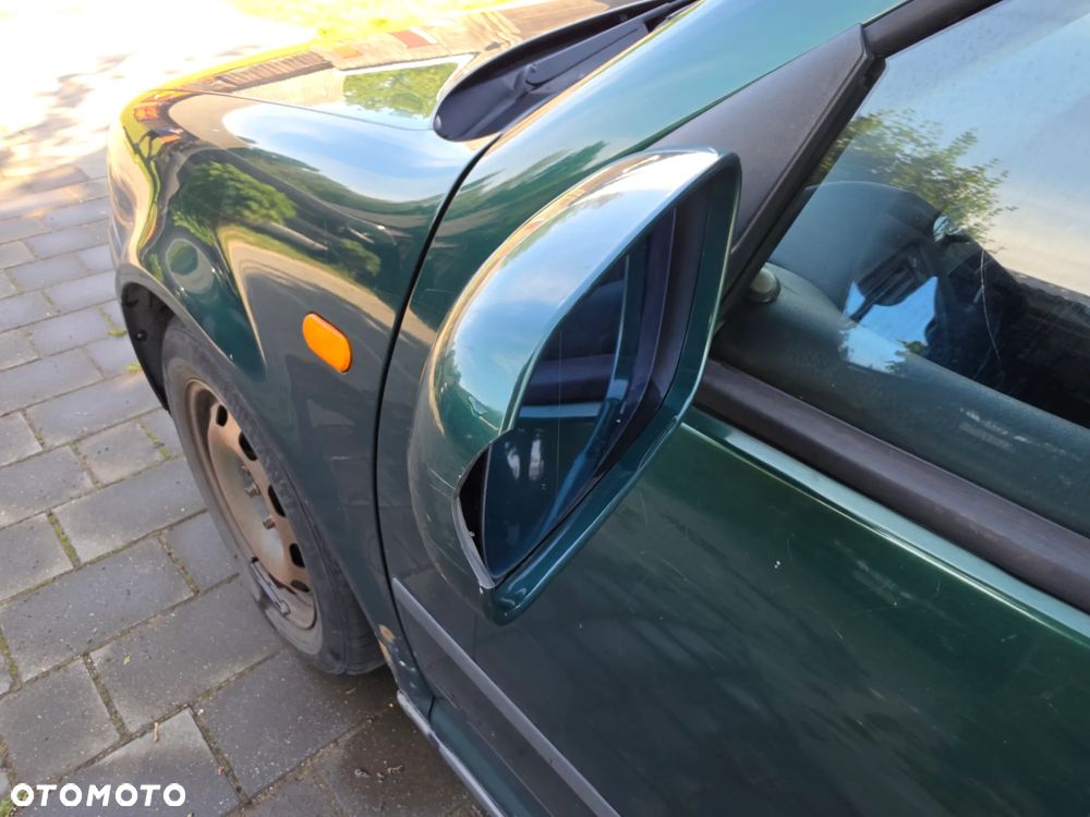 Volkswagen Golf 1.6 Comfortline - 27