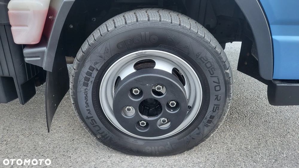 Mitsubishi Canter Fuso  3c15 kontener / plandeka / skrzynia/Silnik 3.0 jak w iveco daily / - 13