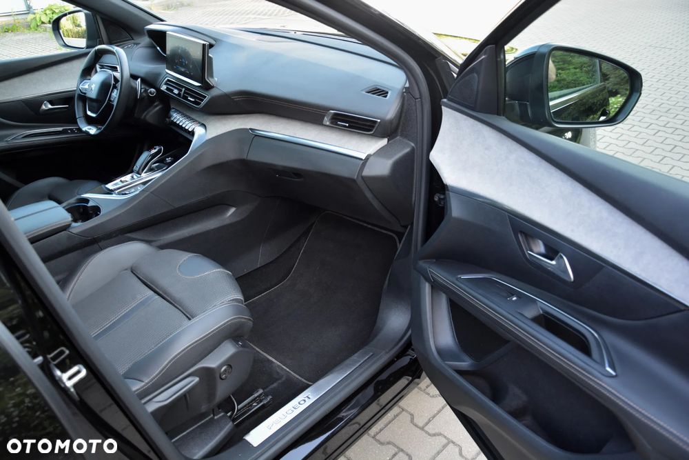 Peugeot 5008 1.6 PureTech GT Pack S&S EAT8 - 24