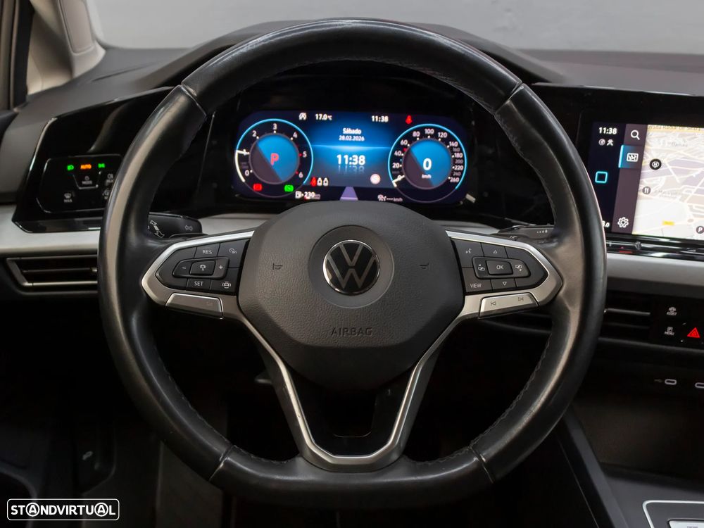 VW Golf Variant 2.0 TDi Life DSG - 23