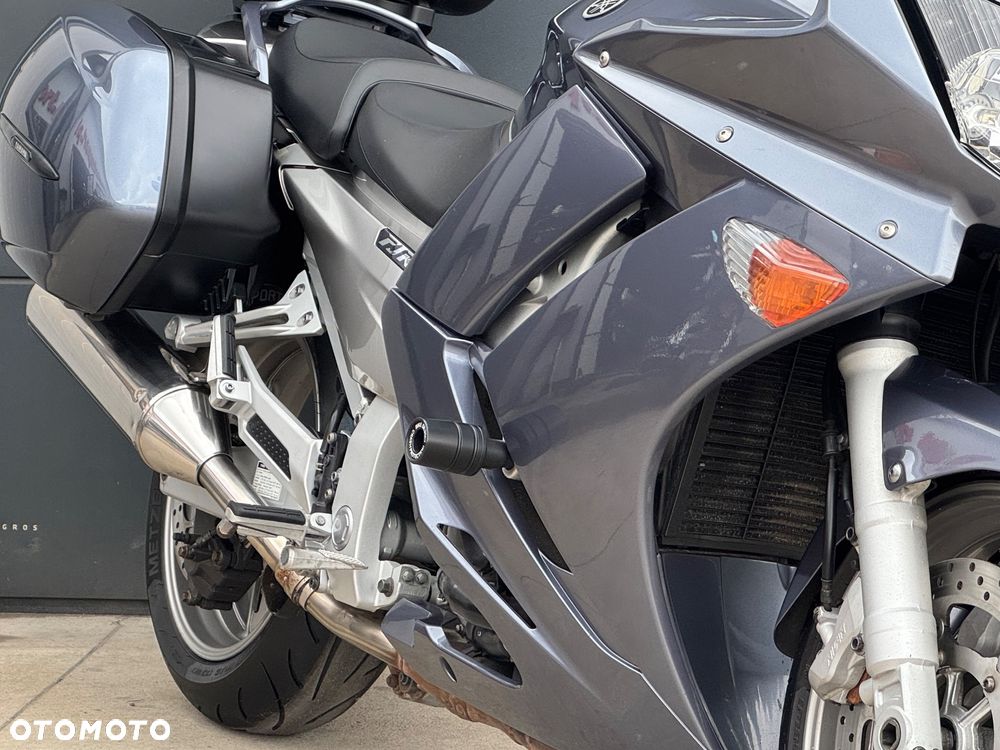 Yamaha FJR - 7