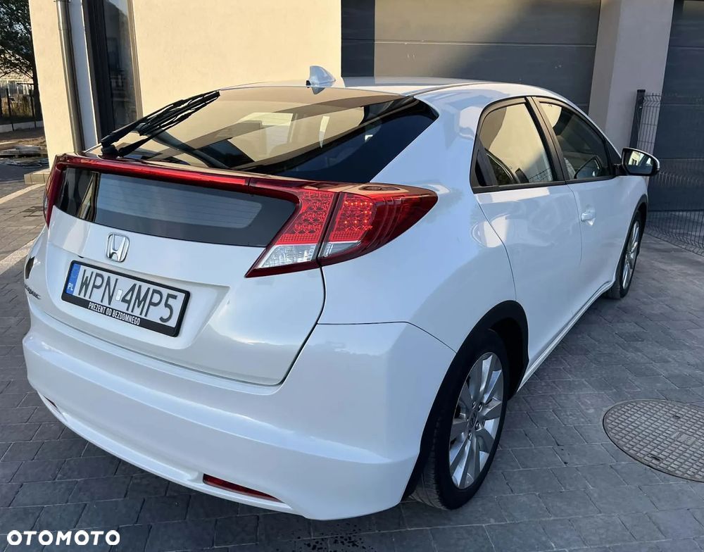 Honda Civic 1.8 i-VTEC Executive - 3