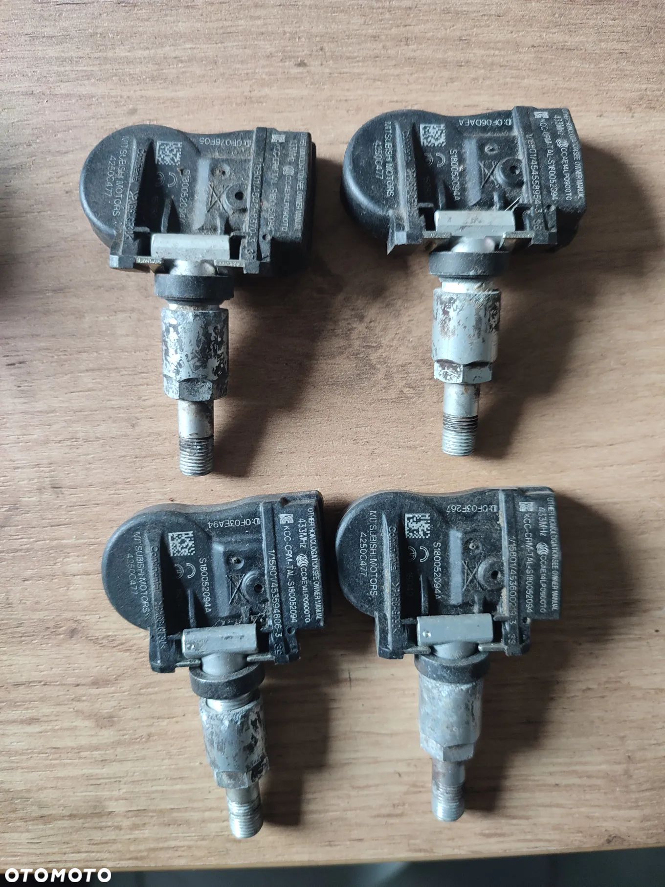 Czujnik ciśnienia opon TPMS Continental S180052094A Mitsubishi - 1