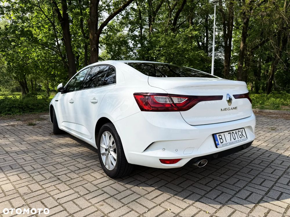 Renault Megane 1.3 TCe FAP Intens - 8