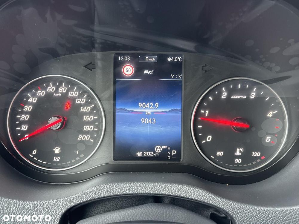 Mercedes-Benz Sprinter - 15