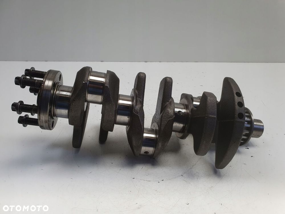 Ford Focus MK3 1.0 EcoBoost WAŁ KORBOWY - 4