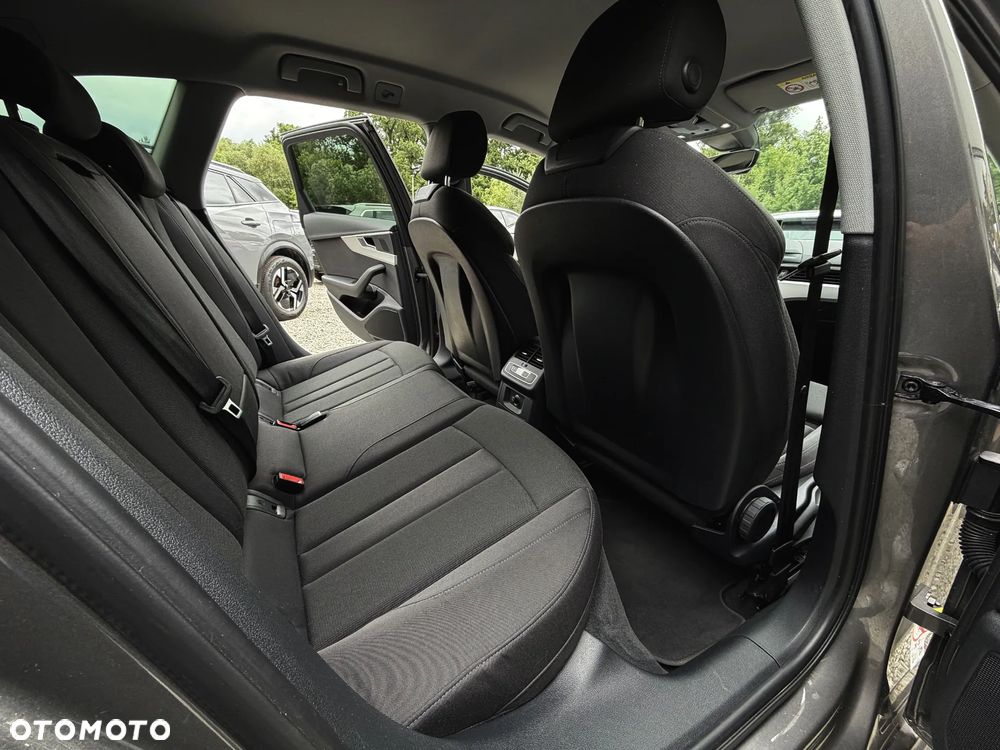 Audi A4 Avant 40 TDI Sport S tronic - 19