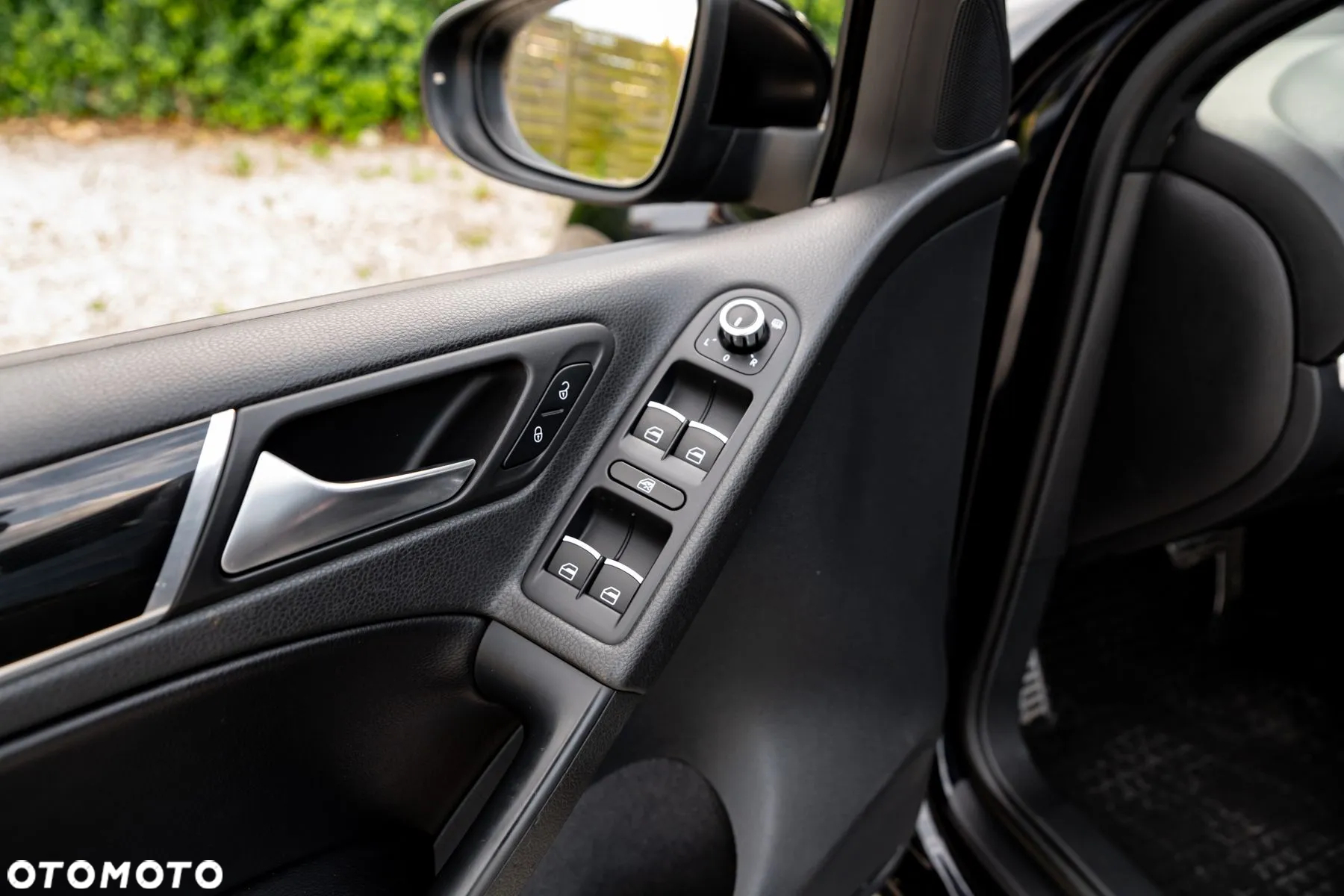 Volkswagen Golf 2.0 GTI DSG - 17