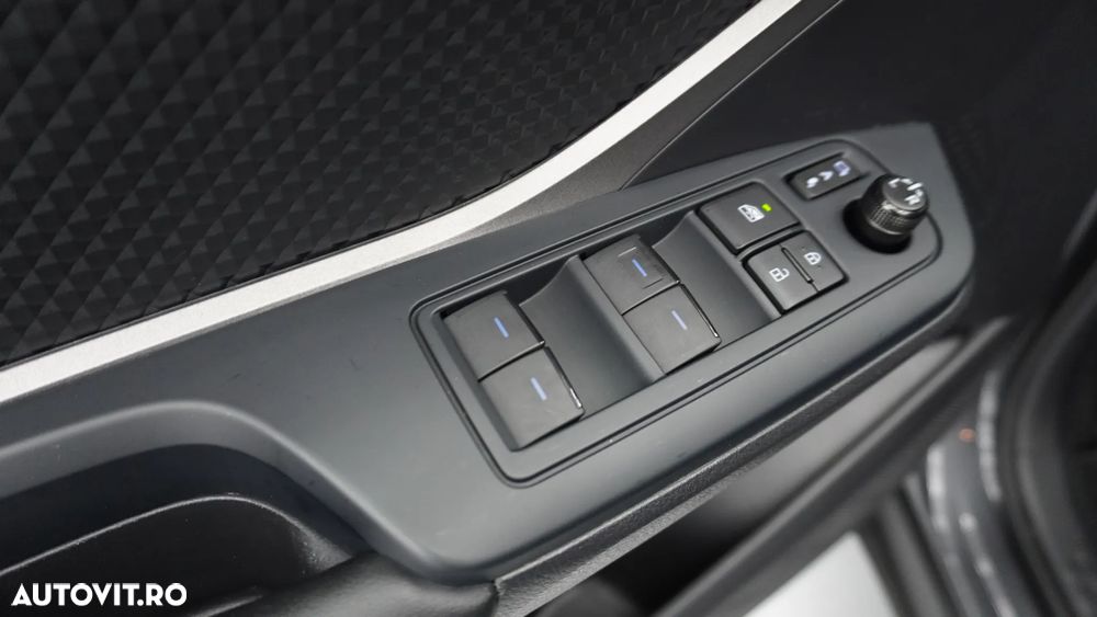 Toyota C-HR Hybrid Business-Edition - 13