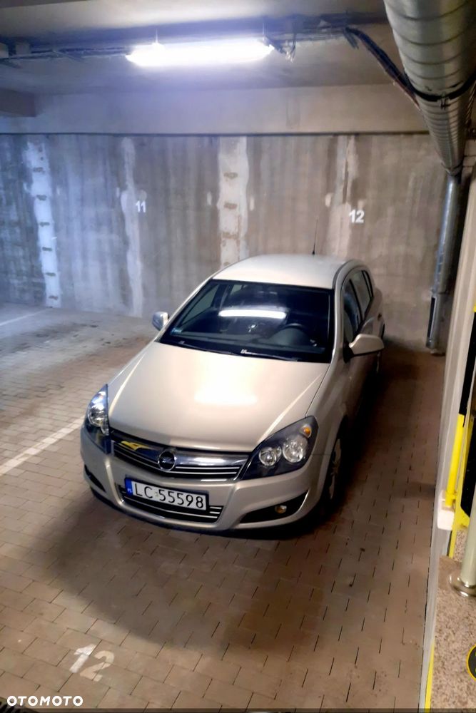 Opel Astra 1.6 EU5 - 9