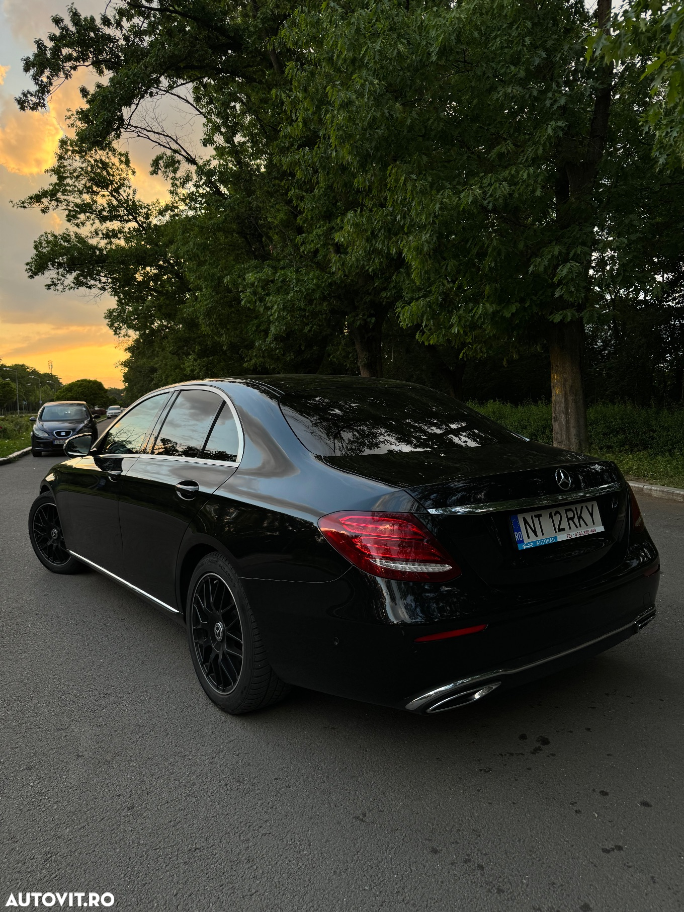 Mercedes-Benz E 220 d Aut. - 4