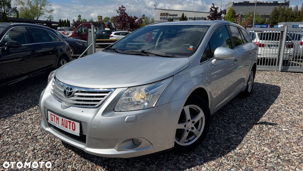 Toyota Avensis 1.8 Sol NAVI - 3