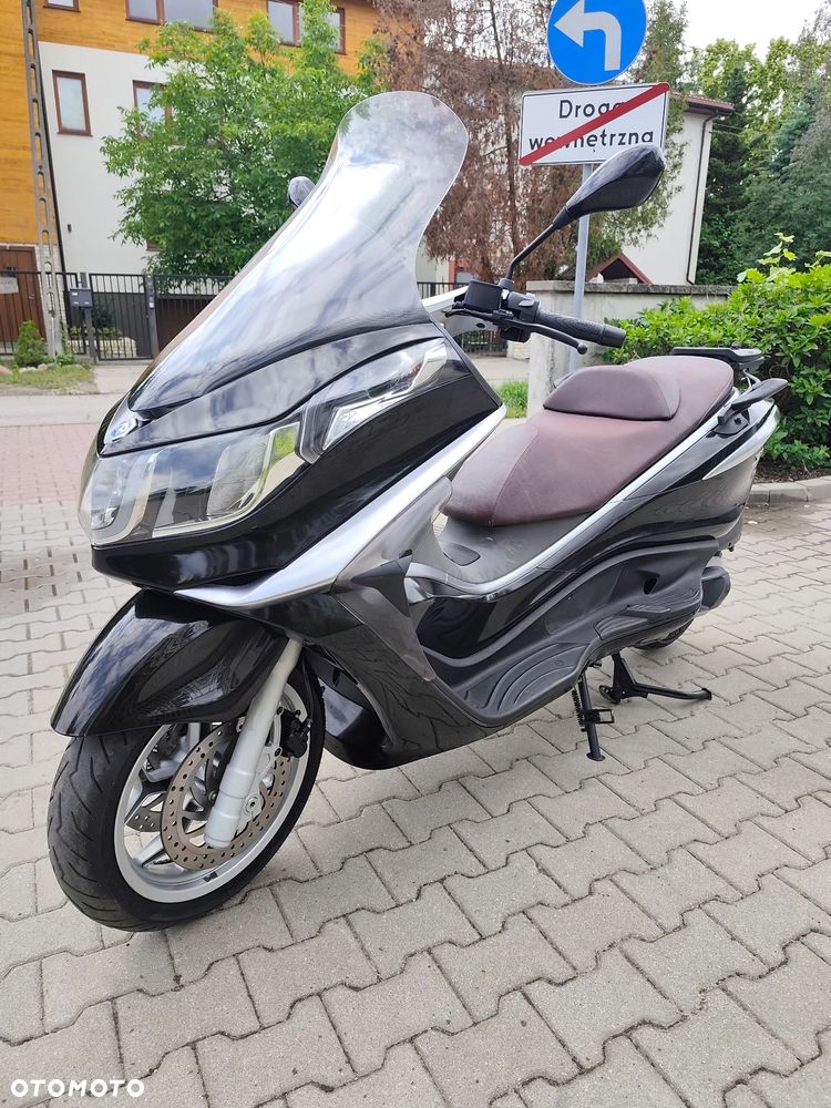 Piaggio X10 - 5