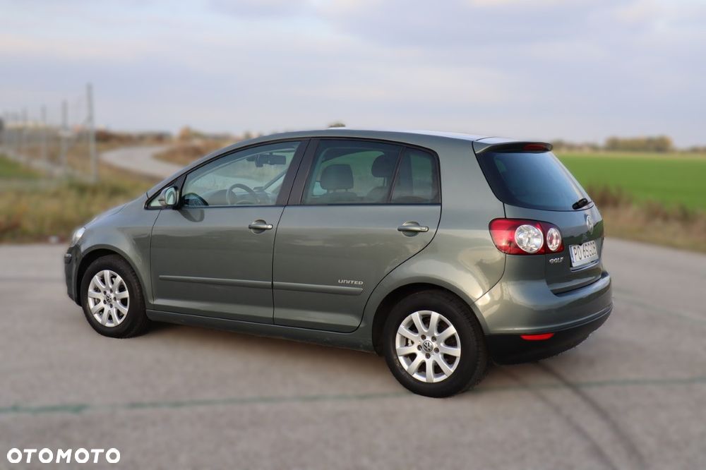 Volkswagen Golf 1.6 FSI Comfortline Tiptr - 3