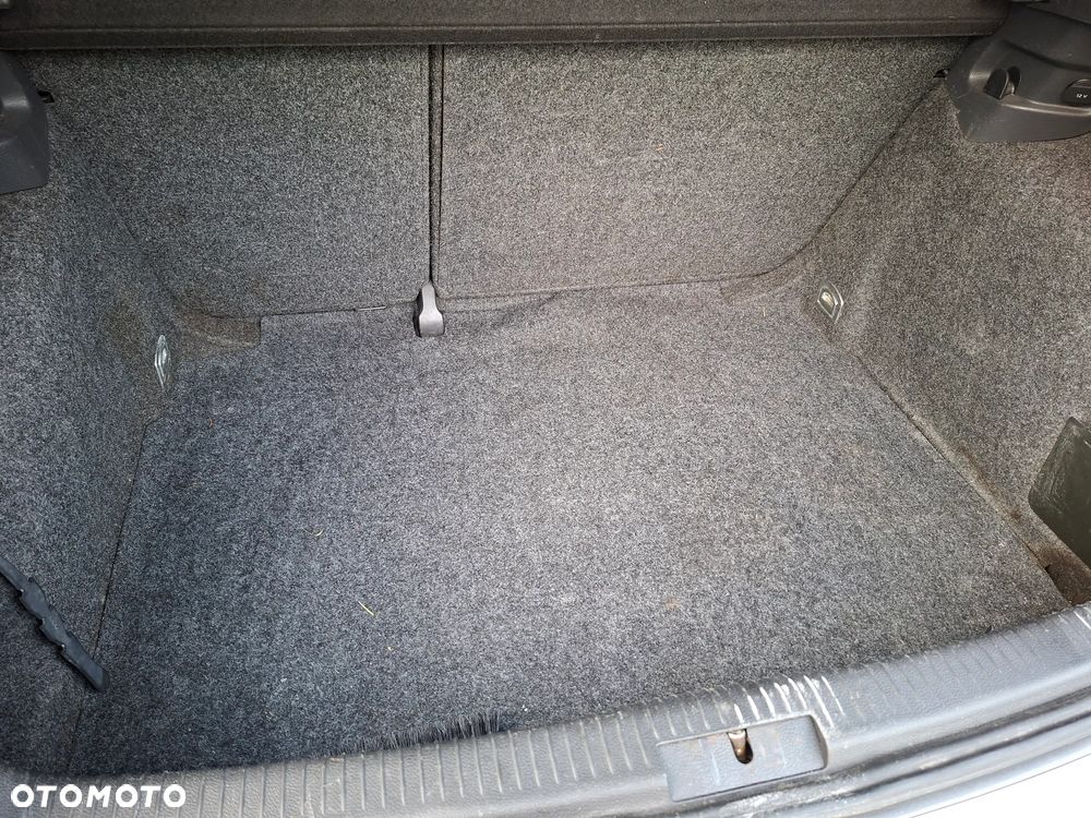 Volkswagen Golf - 7