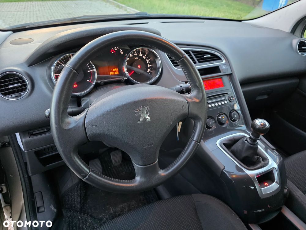 Peugeot 5008 - 9