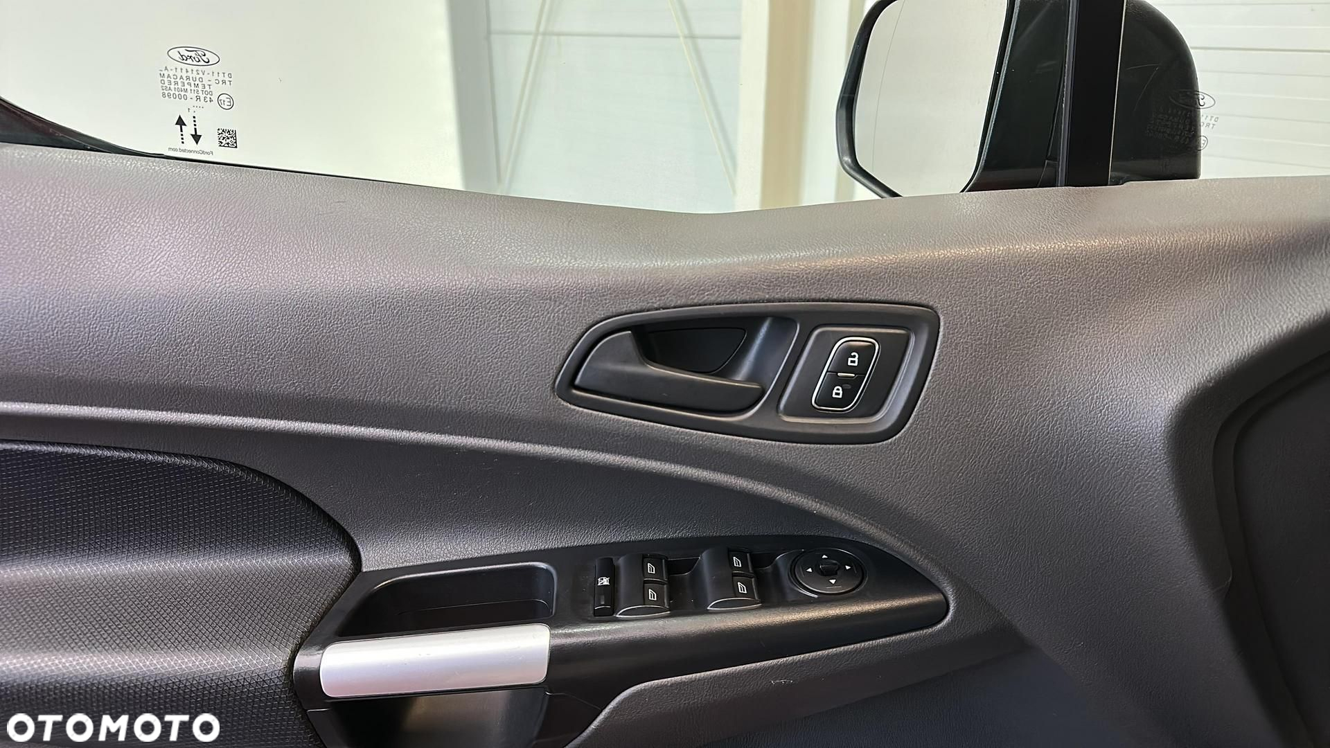 Ford transit-connect - 31
