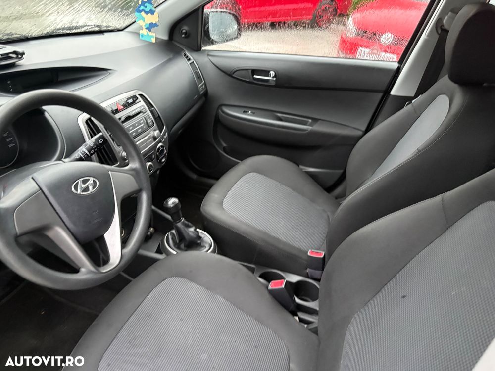 Hyundai i20 1.2 Fifa World Cup Edition - 6
