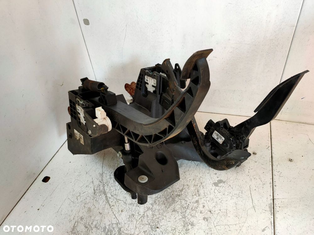 pedały sprzęgła hamulca kpl opel meriva b 13362473 - 1