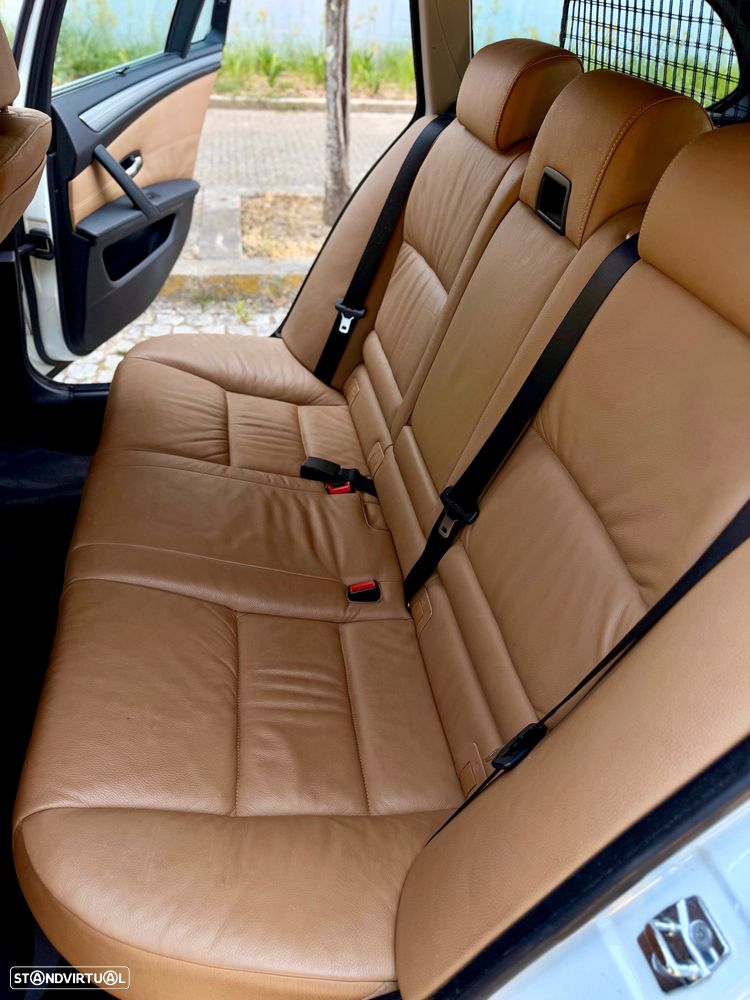 BMW 520 Gran Turismo - 17