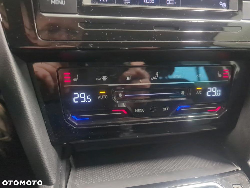 Volkswagen Passat Variant 2.0 TDI EVO Business DSG - 13