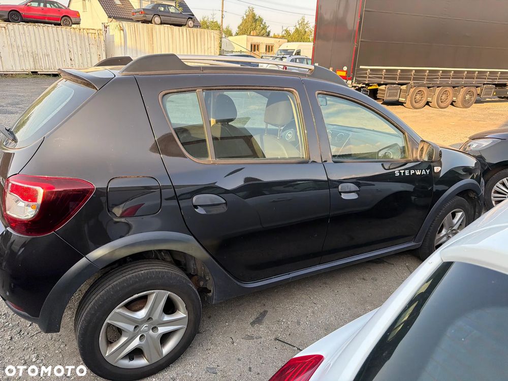 Dacia Sandero Stepway TCe 90 (S&S) Celebration - 9