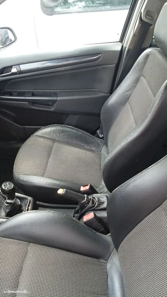 Opel Astra 1.7 CDTI Cosmo M5 - 10