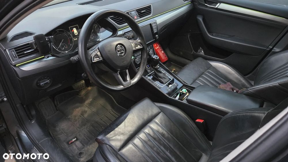 Skoda Superb ver-2-0-tdi-dsg-premium-edition - 4