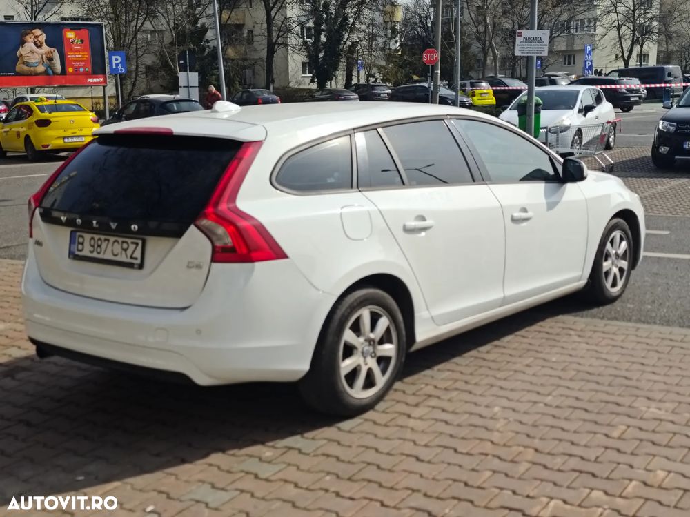 Volvo V60 D2 Geartronic Powershift - 3