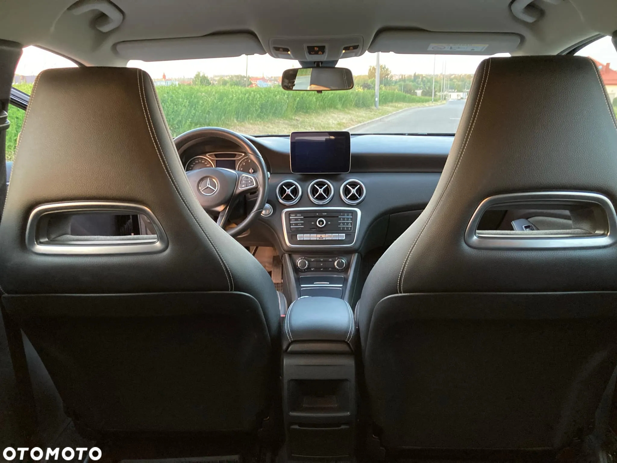 Mercedes-Benz Klasa A 180 7G-DCT Style - 11
