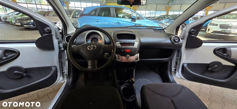 Toyota Aygo - 13