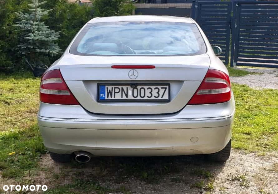 Mercedes-Benz CLK - 7