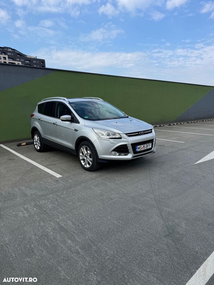 Ford Kuga 2.0 TDCi 4WD Powershift Titanium - 2