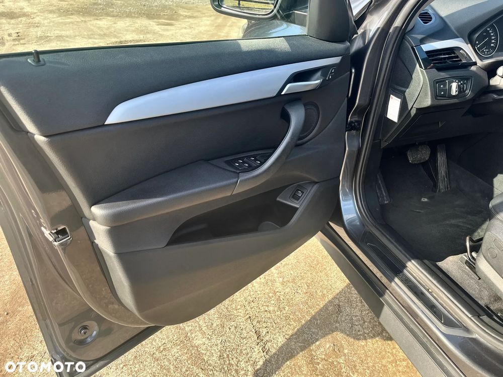 BMW X1 sDrive18d - 16