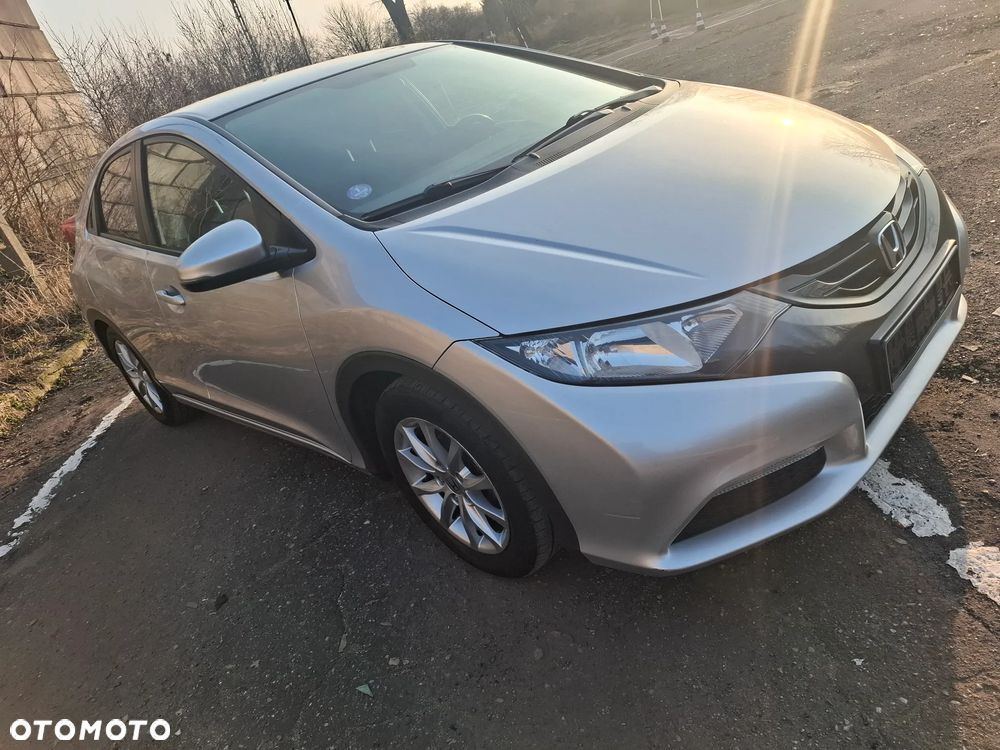 Honda Civic 1.4 i-VTEC Elegance - 6