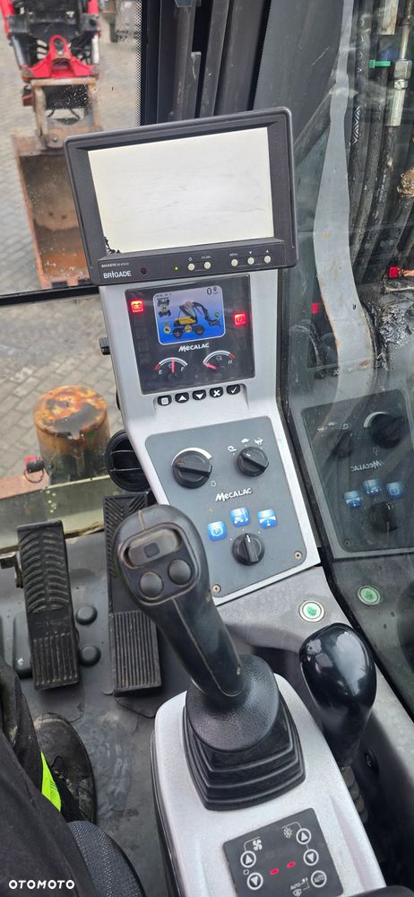 Mecalac 714 MW - 8