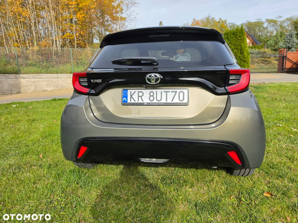 Toyota Yaris 2021 photo 4